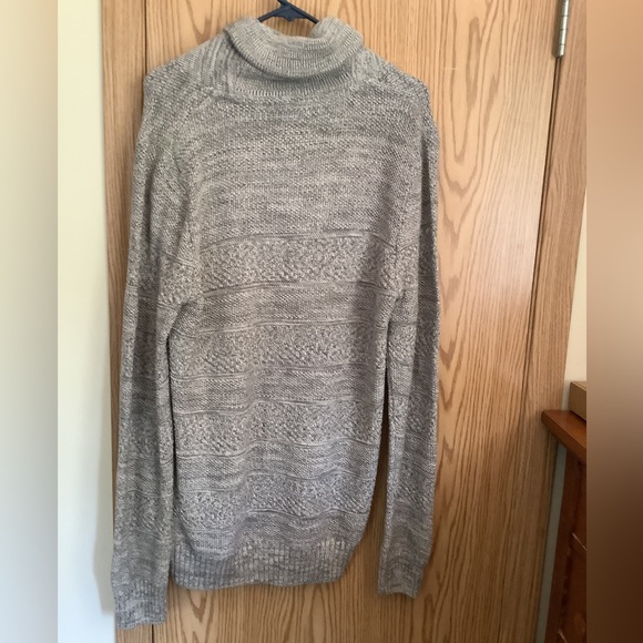 🍉Denver Hayes Men’s sweater, M, light grey, white, 100% cotton, cowl neck - Picture 2 of 10